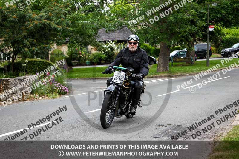 Vintage motorcycle club;eventdigitalimages;no limits trackdays;peter wileman photography;vintage motocycles;vmcc banbury run photographs