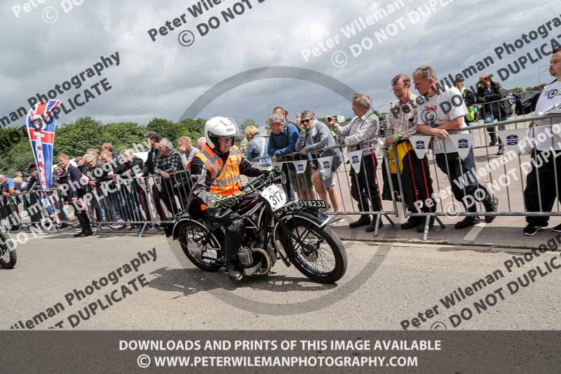 Vintage motorcycle club;eventdigitalimages;no limits trackdays;peter wileman photography;vintage motocycles;vmcc banbury run photographs