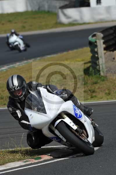 anglesey;brands hatch;cadwell park;croft;digital images;donington park;enduro;enduro digital images;event;event digital images;eventdigitalimages;mallory park;no limits;oulton park;peter wileman photography;racing;racing digital images;silverstone;snetterton;trackday;trackday digital images;trackday photos;vintage;vmcc banbury run;welsh 2 day enduro