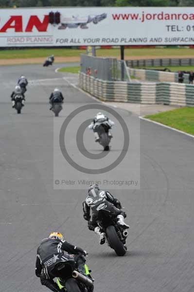 Mallory park Leicestershire;Mallory park photographs;Motorcycle action photographs;event digital images;eventdigitalimages;mallory park;no limits trackday;peter wileman photography;trackday;trackday digital images;trackday photos