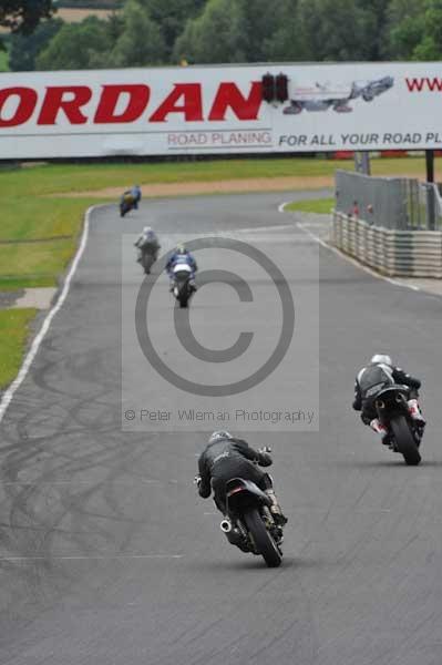 Mallory park Leicestershire;Mallory park photographs;Motorcycle action photographs;event digital images;eventdigitalimages;mallory park;no limits trackday;peter wileman photography;trackday;trackday digital images;trackday photos