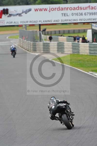 Mallory park Leicestershire;Mallory park photographs;Motorcycle action photographs;event digital images;eventdigitalimages;mallory park;no limits trackday;peter wileman photography;trackday;trackday digital images;trackday photos