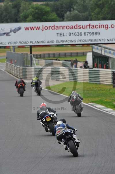 Mallory park Leicestershire;Mallory park photographs;Motorcycle action photographs;event digital images;eventdigitalimages;mallory park;no limits trackday;peter wileman photography;trackday;trackday digital images;trackday photos