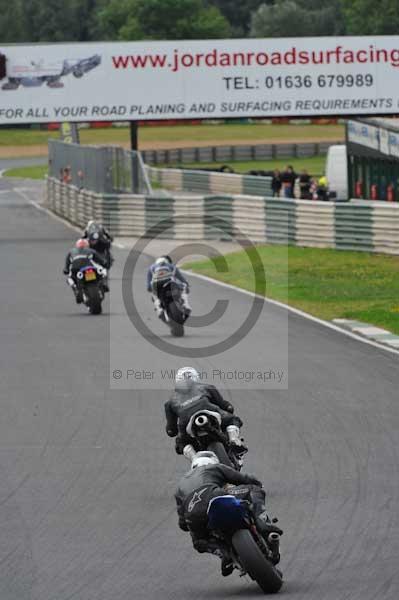 Mallory park Leicestershire;Mallory park photographs;Motorcycle action photographs;event digital images;eventdigitalimages;mallory park;no limits trackday;peter wileman photography;trackday;trackday digital images;trackday photos