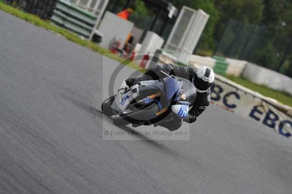 Mallory park Leicestershire;Mallory park photographs;Motorcycle action photographs;event digital images;eventdigitalimages;mallory park;no limits trackday;peter wileman photography;trackday;trackday digital images;trackday photos