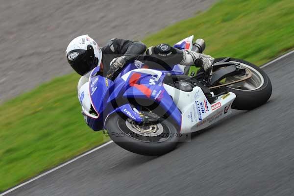 Mallory park Leicestershire;Mallory park photographs;Motorcycle action photographs;event digital images;eventdigitalimages;mallory park;no limits trackday;peter wileman photography;trackday;trackday digital images;trackday photos