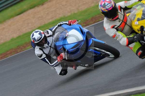 Mallory park Leicestershire;Mallory park photographs;Motorcycle action photographs;event digital images;eventdigitalimages;mallory park;no limits trackday;peter wileman photography;trackday;trackday digital images;trackday photos