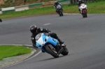 Mallory-park-Leicestershire;Mallory-park-photographs;Motorcycle-action-photographs;event-digital-images;eventdigitalimages;mallory-park;no-limits-trackday;peter-wileman-photography;trackday;trackday-digital-images;trackday-photos