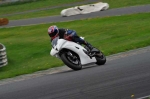 Mallory-park-Leicestershire;Mallory-park-photographs;Motorcycle-action-photographs;event-digital-images;eventdigitalimages;mallory-park;no-limits-trackday;peter-wileman-photography;trackday;trackday-digital-images;trackday-photos