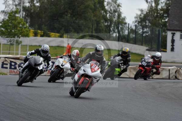 Mallory park Leicestershire;Mallory park photographs;Motorcycle action photographs;event digital images;eventdigitalimages;mallory park;no limits trackday;peter wileman photography;trackday;trackday digital images;trackday photos