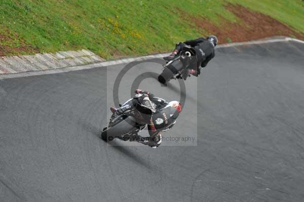 Mallory park Leicestershire;Mallory park photographs;Motorcycle action photographs;event digital images;eventdigitalimages;mallory park;no limits trackday;peter wileman photography;trackday;trackday digital images;trackday photos