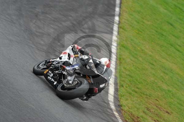 Mallory park Leicestershire;Mallory park photographs;Motorcycle action photographs;event digital images;eventdigitalimages;mallory park;no limits trackday;peter wileman photography;trackday;trackday digital images;trackday photos