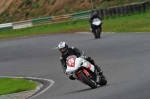 Mallory-park-Leicestershire;Mallory-park-photographs;Motorcycle-action-photographs;event-digital-images;eventdigitalimages;mallory-park;no-limits-trackday;peter-wileman-photography;trackday;trackday-digital-images;trackday-photos