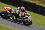 Mallory-park-Leicestershire;Mallory-park-photographs;Motorcycle-action-photographs;event-digital-images;eventdigitalimages;mallory-park;no-limits-trackday;peter-wileman-photography;trackday;trackday-digital-images;trackday-photos