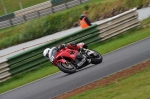 Mallory-park-Leicestershire;Mallory-park-photographs;Motorcycle-action-photographs;event-digital-images;eventdigitalimages;mallory-park;no-limits-trackday;peter-wileman-photography;trackday;trackday-digital-images;trackday-photos