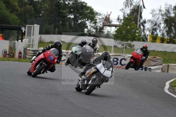 Mallory park Leicestershire;Mallory park photographs;Motorcycle action photographs;event digital images;eventdigitalimages;mallory park;no limits trackday;peter wileman photography;trackday;trackday digital images;trackday photos