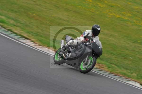 Mallory park Leicestershire;Mallory park photographs;Motorcycle action photographs;event digital images;eventdigitalimages;mallory park;no limits trackday;peter wileman photography;trackday;trackday digital images;trackday photos