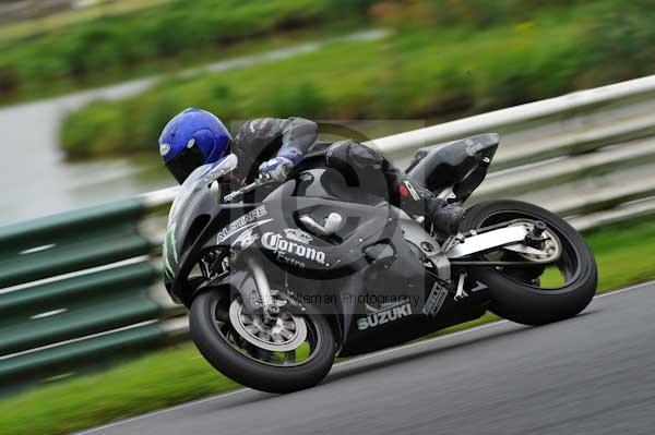 Mallory park Leicestershire;Mallory park photographs;Motorcycle action photographs;event digital images;eventdigitalimages;mallory park;no limits trackday;peter wileman photography;trackday;trackday digital images;trackday photos