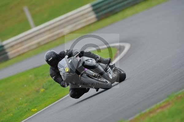 Mallory park Leicestershire;Mallory park photographs;Motorcycle action photographs;event digital images;eventdigitalimages;mallory park;no limits trackday;peter wileman photography;trackday;trackday digital images;trackday photos