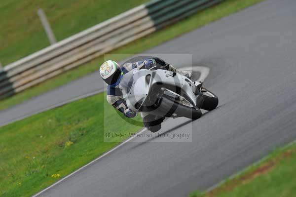 Mallory park Leicestershire;Mallory park photographs;Motorcycle action photographs;event digital images;eventdigitalimages;mallory park;no limits trackday;peter wileman photography;trackday;trackday digital images;trackday photos