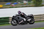 Mallory-park-Leicestershire;Mallory-park-photographs;Motorcycle-action-photographs;event-digital-images;eventdigitalimages;mallory-park;no-limits-trackday;peter-wileman-photography;trackday;trackday-digital-images;trackday-photos