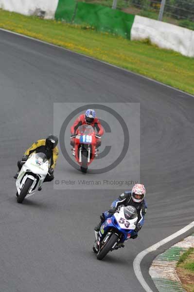 Mallory park Leicestershire;Mallory park photographs;Motorcycle action photographs;event digital images;eventdigitalimages;mallory park;no limits trackday;peter wileman photography;trackday;trackday digital images;trackday photos