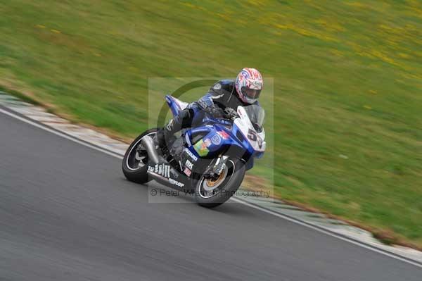 Mallory park Leicestershire;Mallory park photographs;Motorcycle action photographs;event digital images;eventdigitalimages;mallory park;no limits trackday;peter wileman photography;trackday;trackday digital images;trackday photos