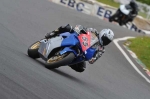 Mallory-park-Leicestershire;Mallory-park-photographs;Motorcycle-action-photographs;event-digital-images;eventdigitalimages;mallory-park;no-limits-trackday;peter-wileman-photography;trackday;trackday-digital-images;trackday-photos