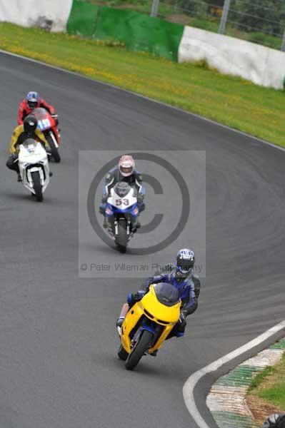 Mallory park Leicestershire;Mallory park photographs;Motorcycle action photographs;event digital images;eventdigitalimages;mallory park;no limits trackday;peter wileman photography;trackday;trackday digital images;trackday photos