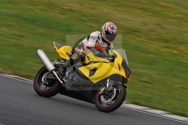 Mallory park Leicestershire;Mallory park photographs;Motorcycle action photographs;event digital images;eventdigitalimages;mallory park;no limits trackday;peter wileman photography;trackday;trackday digital images;trackday photos