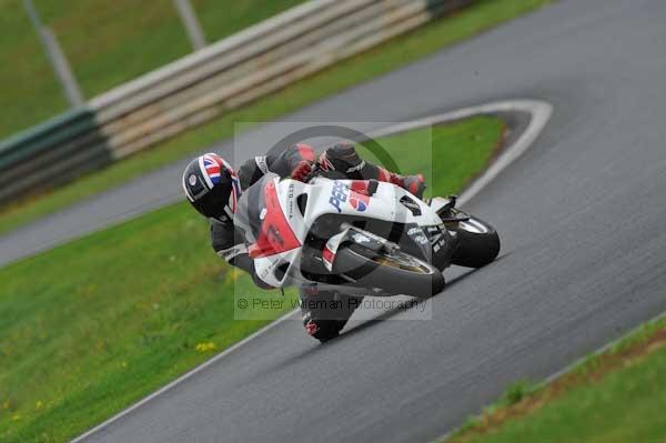 Mallory park Leicestershire;Mallory park photographs;Motorcycle action photographs;event digital images;eventdigitalimages;mallory park;no limits trackday;peter wileman photography;trackday;trackday digital images;trackday photos