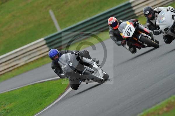 Mallory park Leicestershire;Mallory park photographs;Motorcycle action photographs;event digital images;eventdigitalimages;mallory park;no limits trackday;peter wileman photography;trackday;trackday digital images;trackday photos