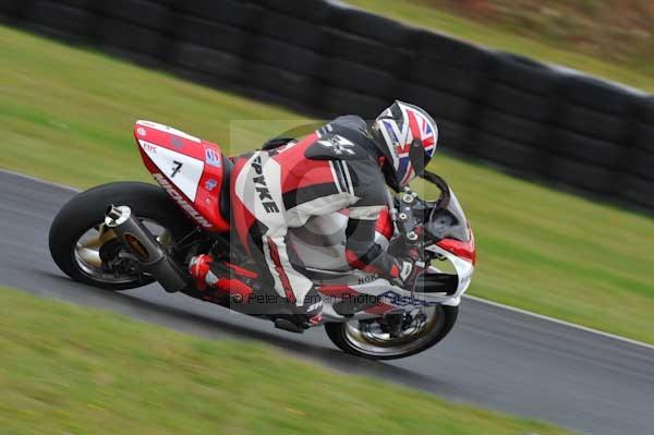 Mallory park Leicestershire;Mallory park photographs;Motorcycle action photographs;event digital images;eventdigitalimages;mallory park;no limits trackday;peter wileman photography;trackday;trackday digital images;trackday photos