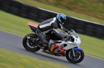 Mallory-park-Leicestershire;Mallory-park-photographs;Motorcycle-action-photographs;event-digital-images;eventdigitalimages;mallory-park;no-limits-trackday;peter-wileman-photography;trackday;trackday-digital-images;trackday-photos