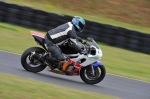 Mallory-park-Leicestershire;Mallory-park-photographs;Motorcycle-action-photographs;event-digital-images;eventdigitalimages;mallory-park;no-limits-trackday;peter-wileman-photography;trackday;trackday-digital-images;trackday-photos