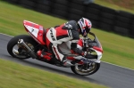 Mallory-park-Leicestershire;Mallory-park-photographs;Motorcycle-action-photographs;event-digital-images;eventdigitalimages;mallory-park;no-limits-trackday;peter-wileman-photography;trackday;trackday-digital-images;trackday-photos