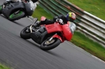 Mallory-park-Leicestershire;Mallory-park-photographs;Motorcycle-action-photographs;event-digital-images;eventdigitalimages;mallory-park;no-limits-trackday;peter-wileman-photography;trackday;trackday-digital-images;trackday-photos