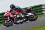 Mallory-park-Leicestershire;Mallory-park-photographs;Motorcycle-action-photographs;event-digital-images;eventdigitalimages;mallory-park;no-limits-trackday;peter-wileman-photography;trackday;trackday-digital-images;trackday-photos