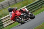 Mallory-park-Leicestershire;Mallory-park-photographs;Motorcycle-action-photographs;event-digital-images;eventdigitalimages;mallory-park;no-limits-trackday;peter-wileman-photography;trackday;trackday-digital-images;trackday-photos