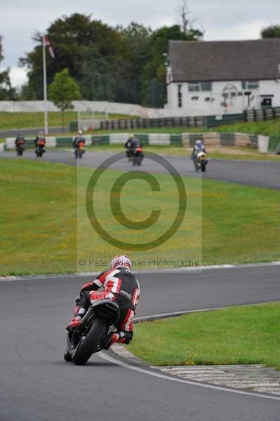 Mallory park Leicestershire;Mallory park photographs;Motorcycle action photographs;event digital images;eventdigitalimages;mallory park;no limits trackday;peter wileman photography;trackday;trackday digital images;trackday photos