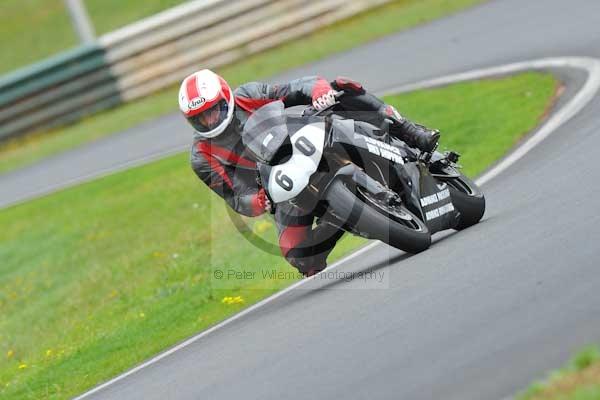 Mallory park Leicestershire;Mallory park photographs;Motorcycle action photographs;event digital images;eventdigitalimages;mallory park;no limits trackday;peter wileman photography;trackday;trackday digital images;trackday photos