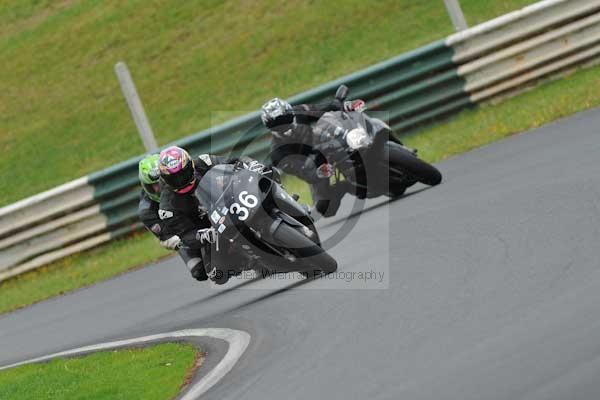 Mallory park Leicestershire;Mallory park photographs;Motorcycle action photographs;event digital images;eventdigitalimages;mallory park;no limits trackday;peter wileman photography;trackday;trackday digital images;trackday photos