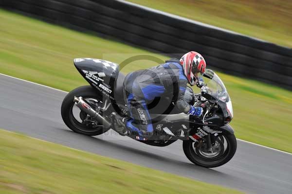 Mallory park Leicestershire;Mallory park photographs;Motorcycle action photographs;event digital images;eventdigitalimages;mallory park;no limits trackday;peter wileman photography;trackday;trackday digital images;trackday photos