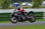 Mallory-park-Leicestershire;Mallory-park-photographs;Motorcycle-action-photographs;event-digital-images;eventdigitalimages;mallory-park;no-limits-trackday;peter-wileman-photography;trackday;trackday-digital-images;trackday-photos