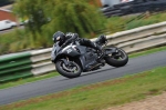 Mallory-park-Leicestershire;Mallory-park-photographs;Motorcycle-action-photographs;event-digital-images;eventdigitalimages;mallory-park;no-limits-trackday;peter-wileman-photography;trackday;trackday-digital-images;trackday-photos