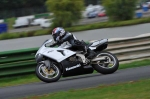 Mallory-park-Leicestershire;Mallory-park-photographs;Motorcycle-action-photographs;event-digital-images;eventdigitalimages;mallory-park;no-limits-trackday;peter-wileman-photography;trackday;trackday-digital-images;trackday-photos