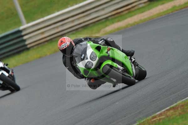 Mallory park Leicestershire;Mallory park photographs;Motorcycle action photographs;event digital images;eventdigitalimages;mallory park;no limits trackday;peter wileman photography;trackday;trackday digital images;trackday photos