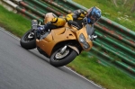 Mallory-park-Leicestershire;Mallory-park-photographs;Motorcycle-action-photographs;event-digital-images;eventdigitalimages;mallory-park;no-limits-trackday;peter-wileman-photography;trackday;trackday-digital-images;trackday-photos