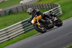 Mallory-park-Leicestershire;Mallory-park-photographs;Motorcycle-action-photographs;event-digital-images;eventdigitalimages;mallory-park;no-limits-trackday;peter-wileman-photography;trackday;trackday-digital-images;trackday-photos