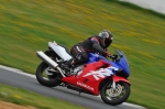 Mallory-park-Leicestershire;Mallory-park-photographs;Motorcycle-action-photographs;event-digital-images;eventdigitalimages;mallory-park;no-limits-trackday;peter-wileman-photography;trackday;trackday-digital-images;trackday-photos